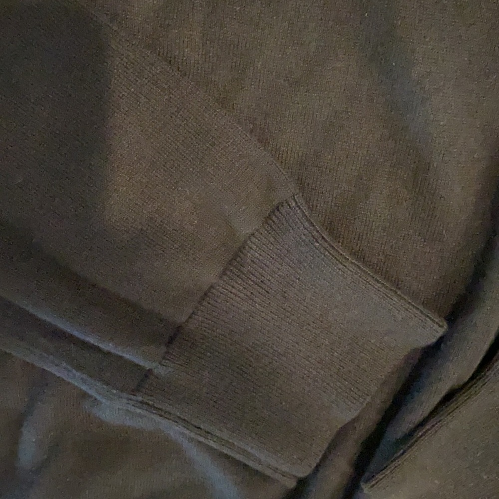 Black sweater- banana republic - Picture 3 of 3